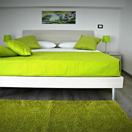 גיארדיני נאקסוס Naxos Apartments מראה חיצוני תמונה