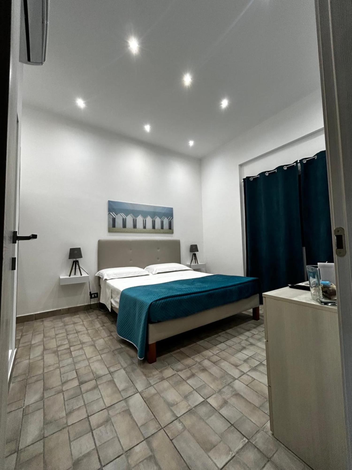 גיארדיני נאקסוס Naxos Apartments מראה חיצוני תמונה
